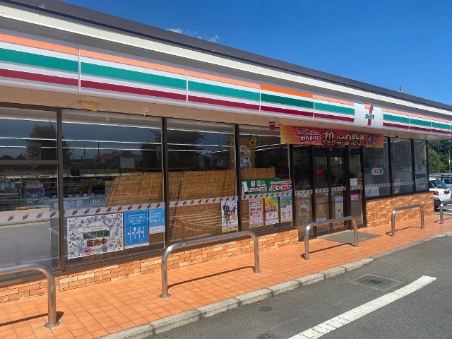 コンビニ　セブンイレブン日野栄町４丁目店（コンビニ）まで542m