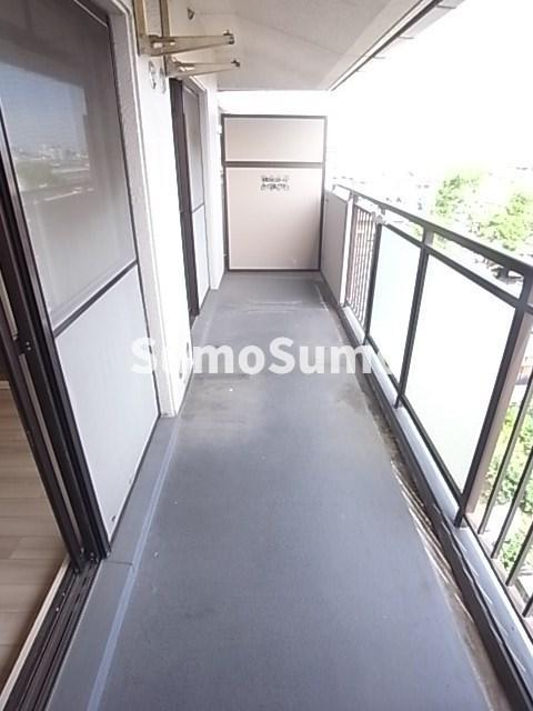 洗面設備　脱衣スペースもあります