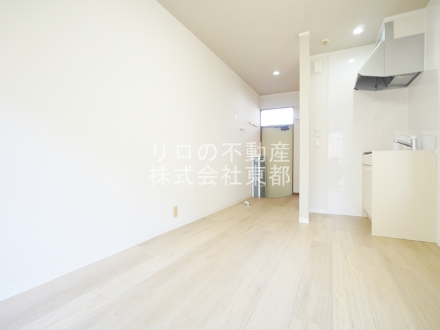 その他部屋・スペース　白基調で爽やかな室内空間です！インテリアも映えますね♪