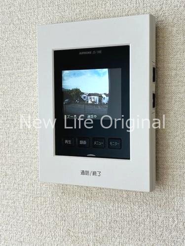 セキュリティ　室内から来訪者を確認できるTVモニターホン付きで安心です