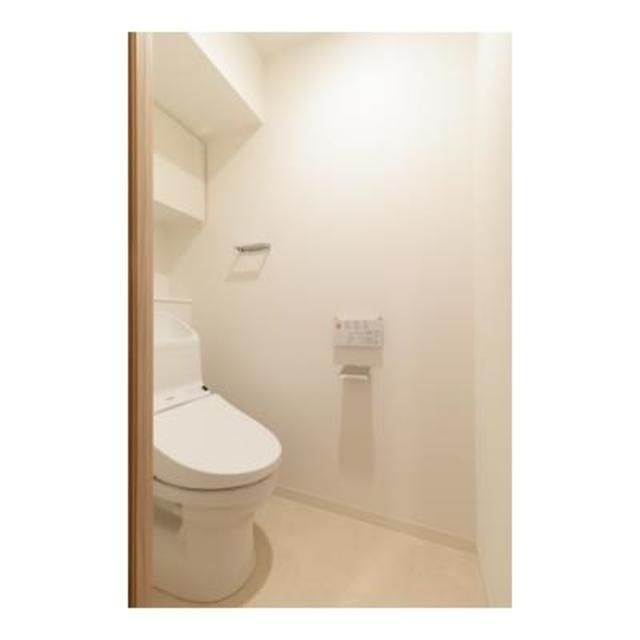 トイレ　※同タイプの別のお部屋です。