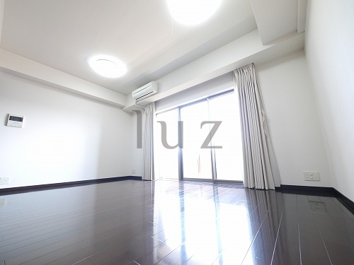 居室・リビング　綺麗なフローリングのお部屋です！