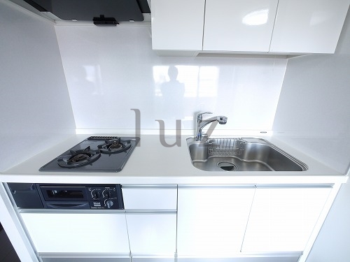 キッチン　3口コンロのシステムキッチンです！