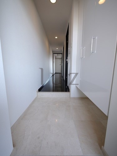 玄関　広々とした玄関スペース！