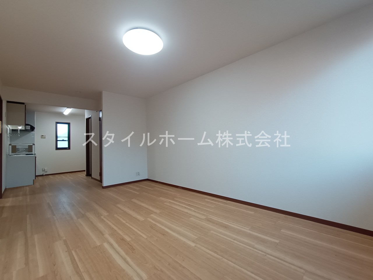 居室・リビング　同建物内別部屋の写真です。