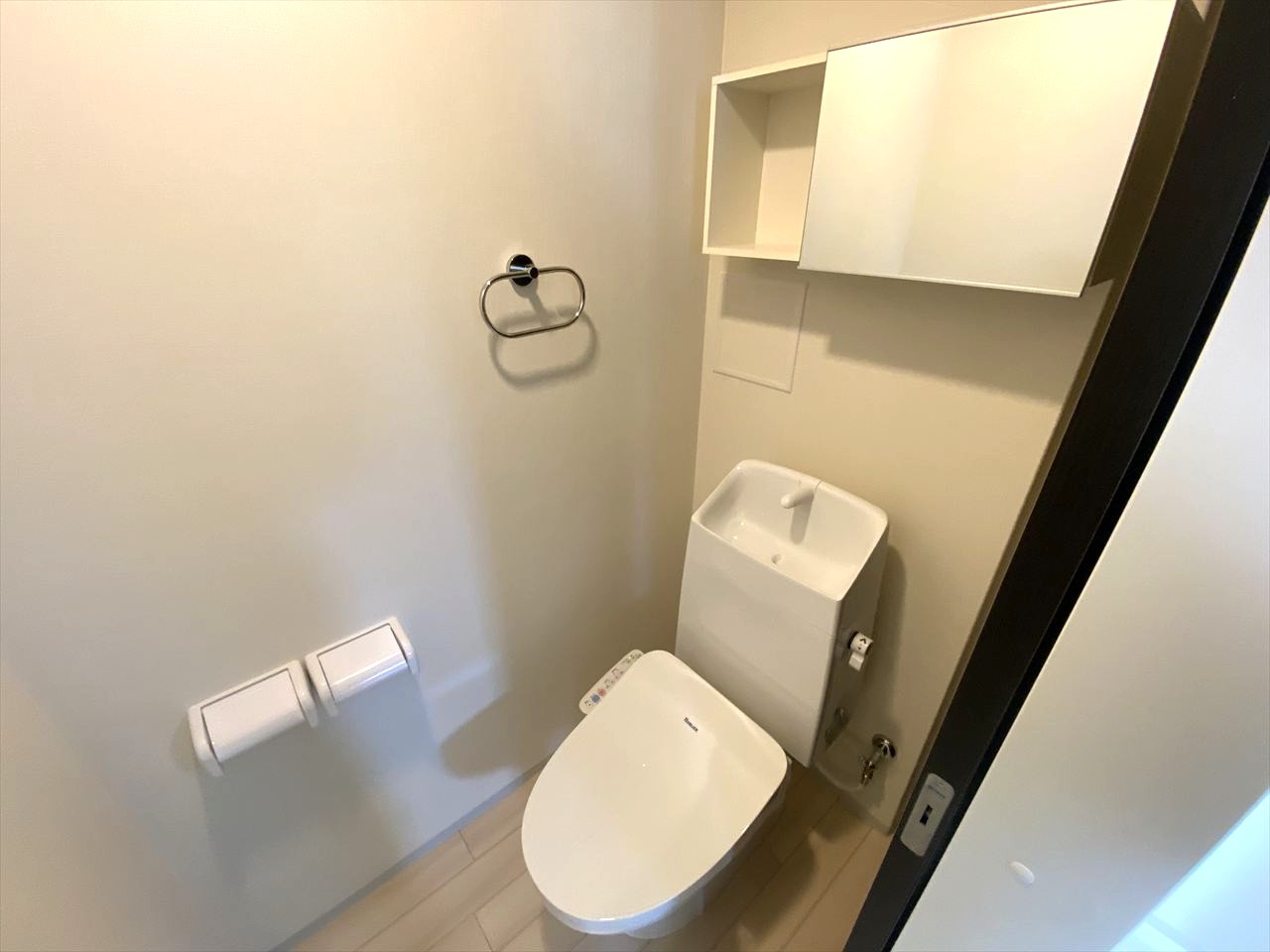 セキュリティ　カメラ付インターホン（イメージ）