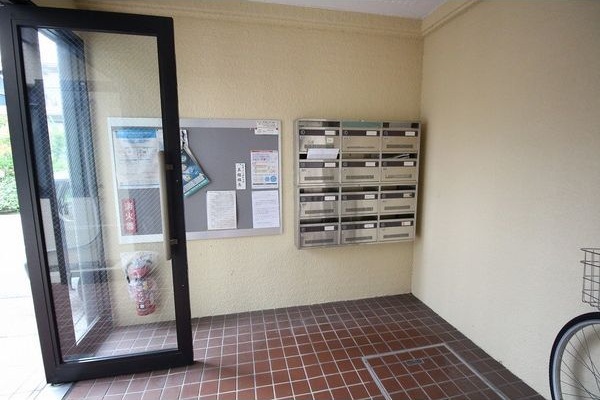 ロビー　スペースのある共用部