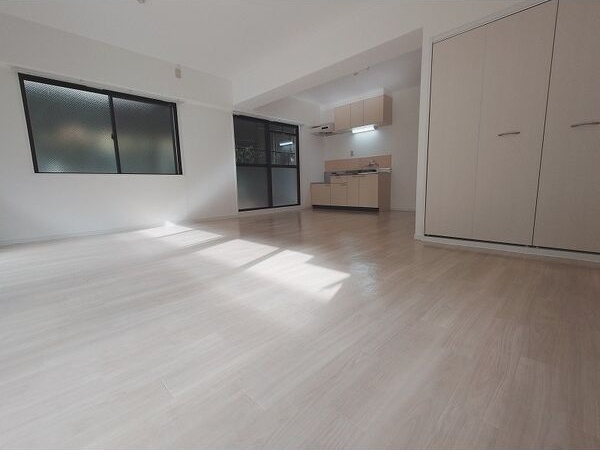 その他部屋・スペース　独立洗面化粧台付き