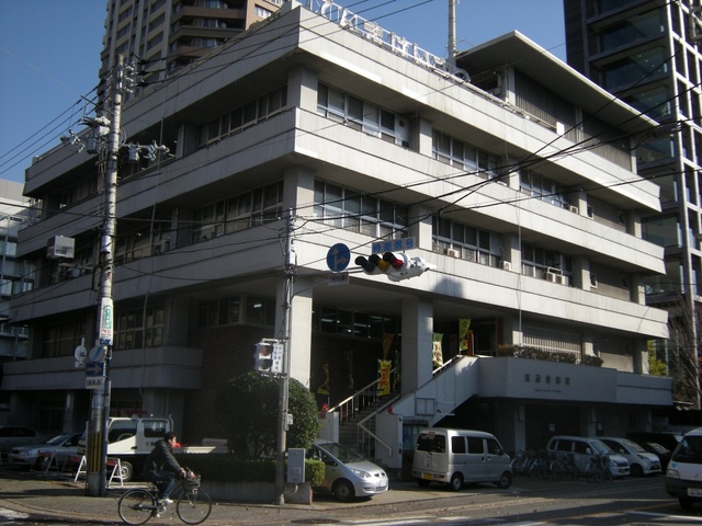 コンビニ　ファミリーマート西天満店（コンビニ）まで97m