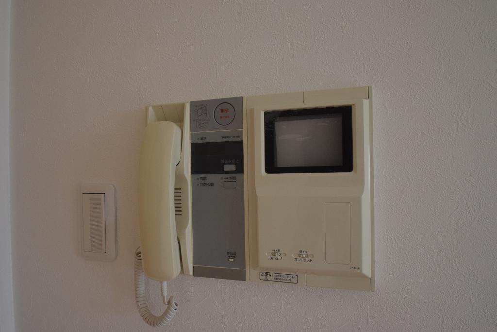 セキュリティ　カメラ付インターホン