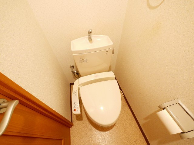 トイレ　トイレもきれいです