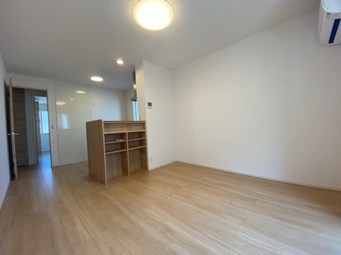 居室・リビング　※別号室参考写真