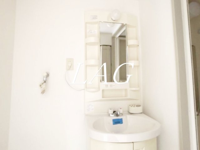 洗面設備　洗面台です。