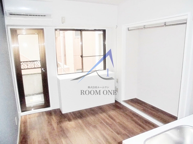 居室・リビング　洋室のお部屋です。