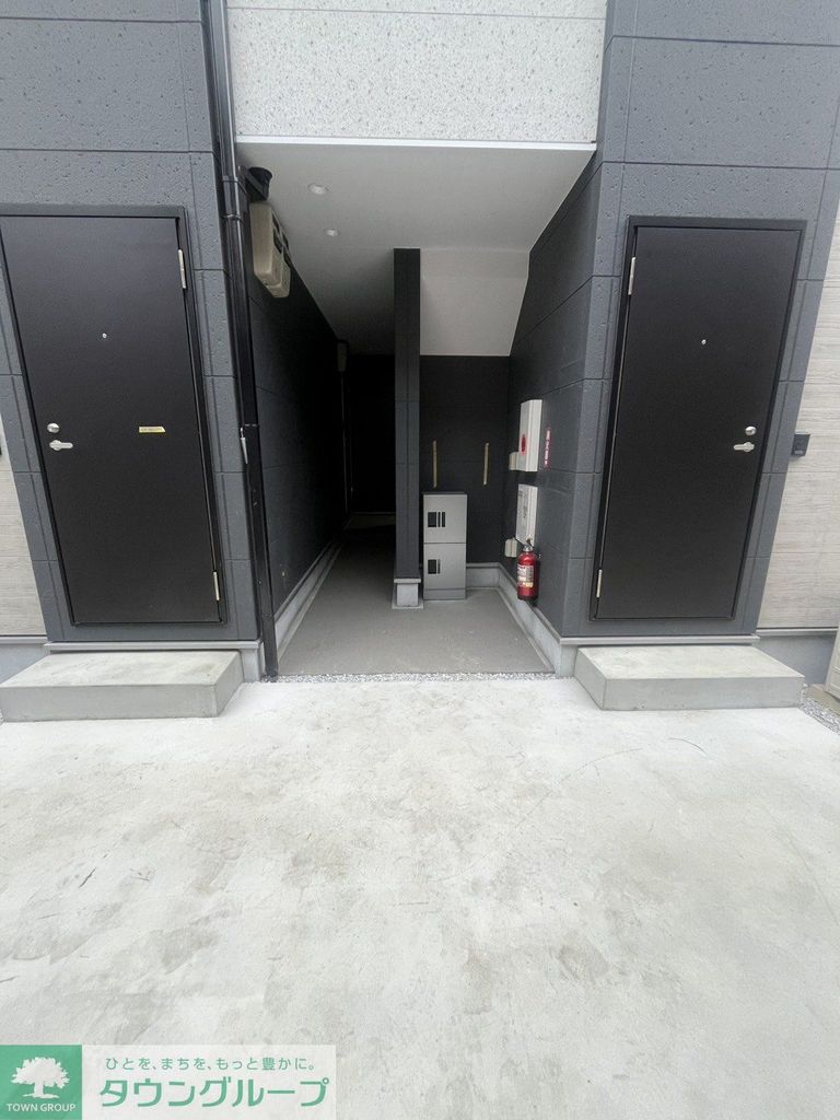 エントランス　エントランス