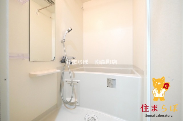 バス・シャワールーム　「見た目じゃなく、心に“しっくりくる”を大切に。」