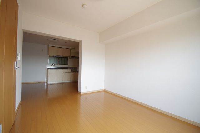 居室・リビング　★お問い合わせはタウンハウジング新百合ヶ丘店まで★