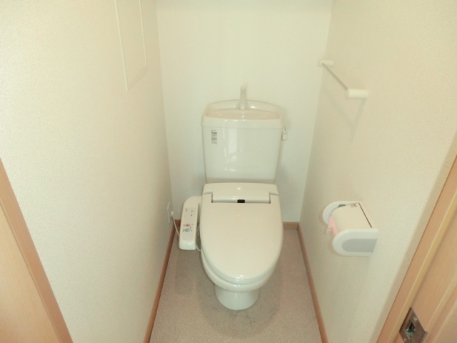 トイレ　温水洗浄便座機能付きトイレ☆