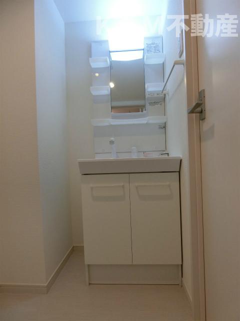 洗面設備　使いやすい洗面所です