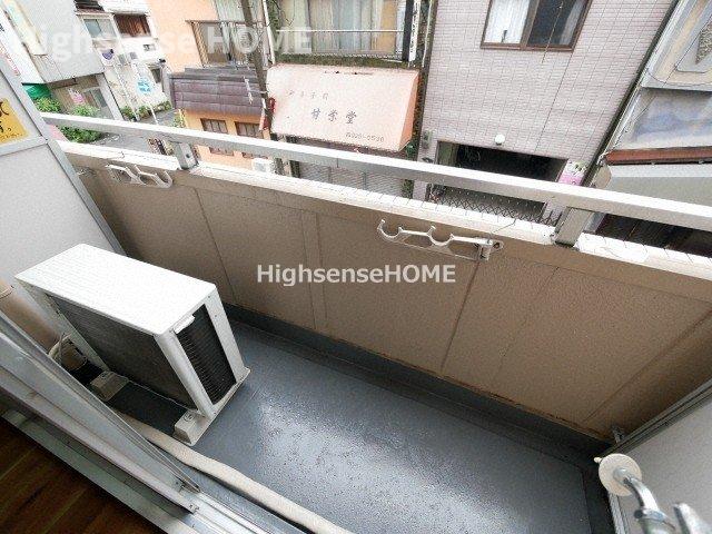 バルコニー　バルコニーがあります