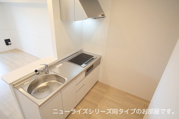 キッチン　コンパクトなキッチンで掃除もラクラク