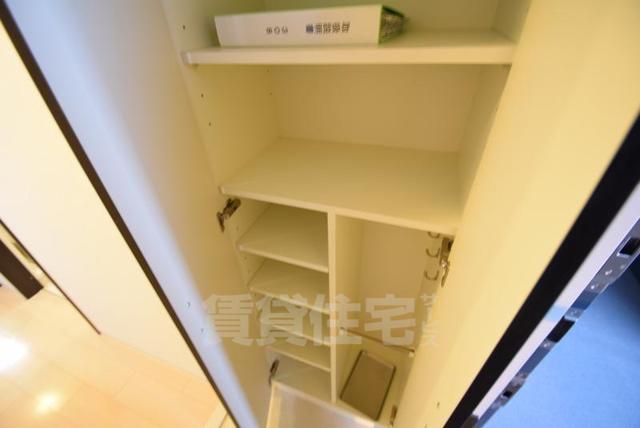 地下鉄御堂筋線 大国町駅 徒歩6分 11階建 築13年の内装写真