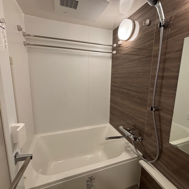 バス・シャワールーム　※写真は同タイプ住戸です。