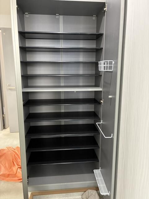 玄関　TCRE新大塚　　豊島区南大塚2