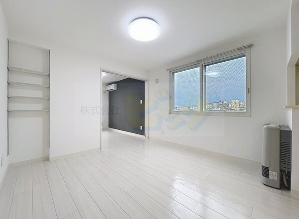 居室・リビング　☆9帖のリビングですよ！