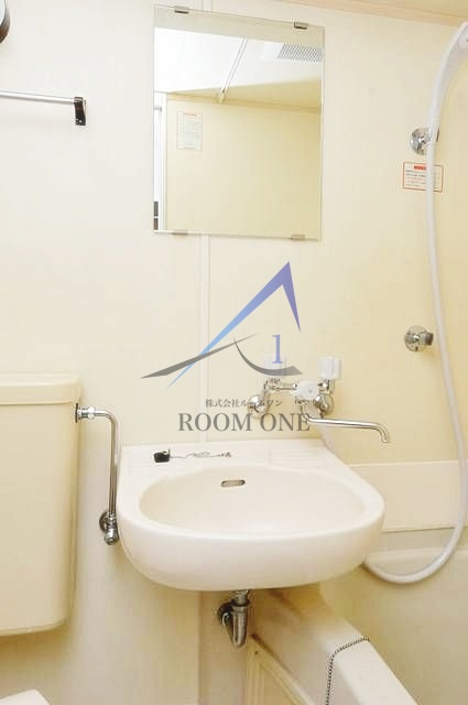 洗面設備　洗面台です。