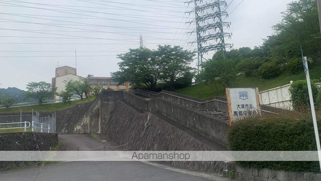 中学校　大津市立中学校南郷中学校（中学校）まで975m
