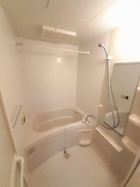 バス・シャワールーム　浴室