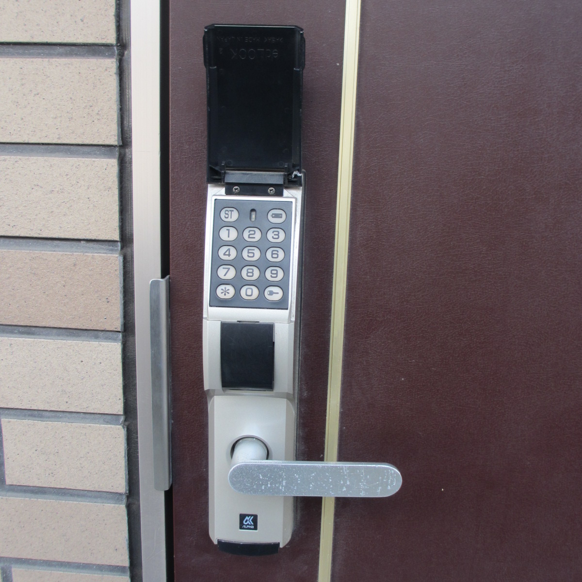 セキュリティ　電子キーで鍵の持ち運び不要