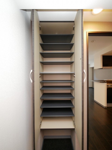 その他設備　下駄箱