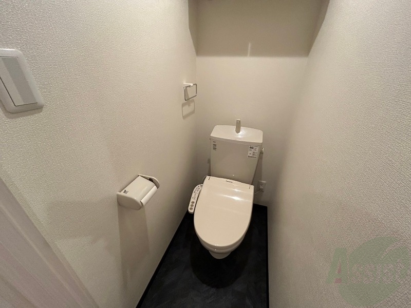 トイレ　こちらはトイレです。清潔感があり、安心して使用できます。