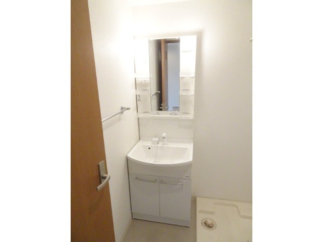 洗面設備　使いやすいシャンプードレッサー♪