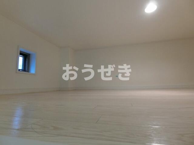 その他部屋・スペース　ロフトは寝室にできるほどの広…?