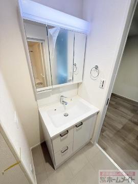 洗面設備　洗髪洗面化粧台