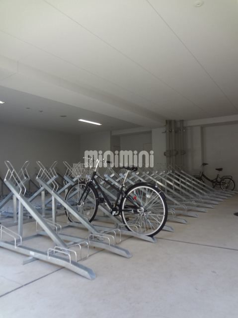 駐車場　駐輪場