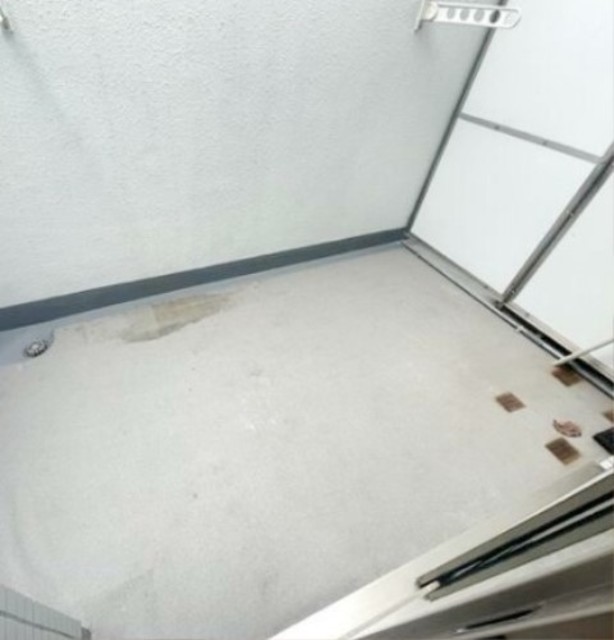 バルコニー　別部屋同仕様タイプ