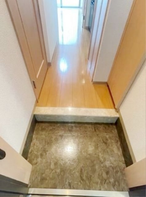 玄関　別部屋同仕様タイプ