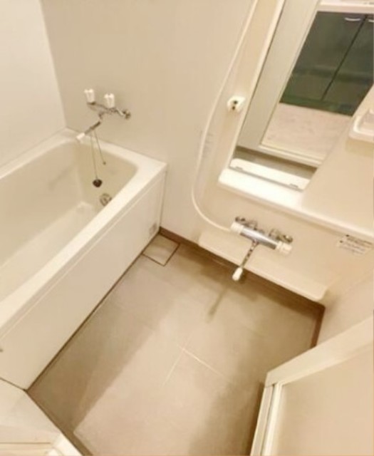 バス・シャワールーム　別部屋同仕様タイプ