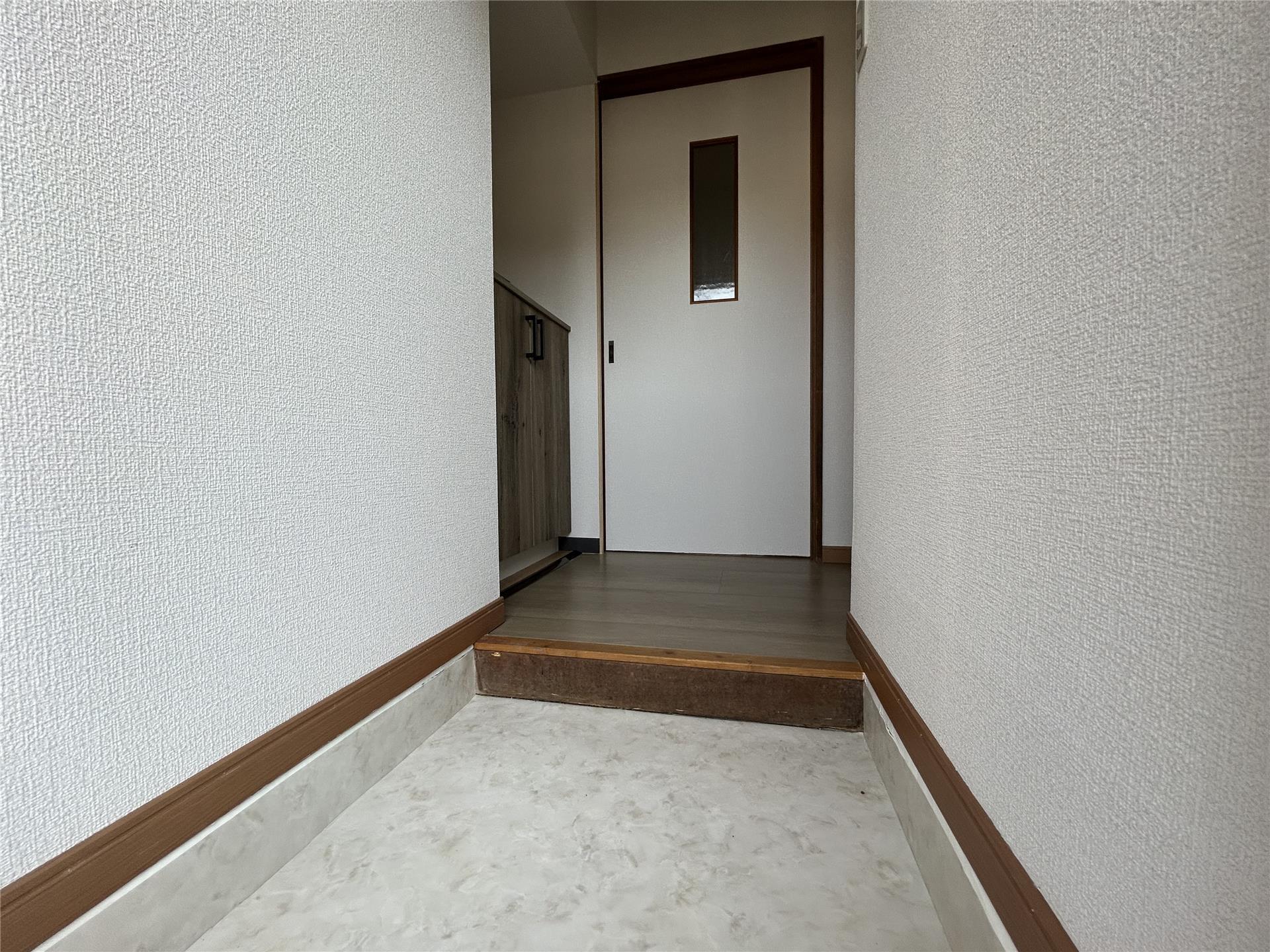 ヤマサンコーポの玄関写真