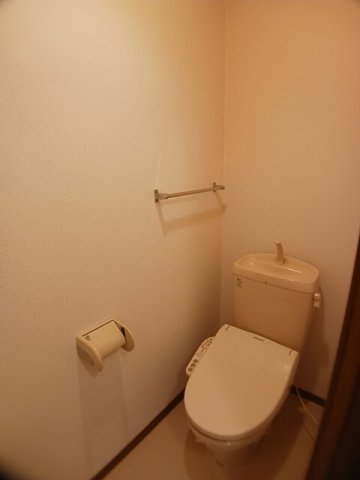 トイレ　シンプルで使いやすいトイレです