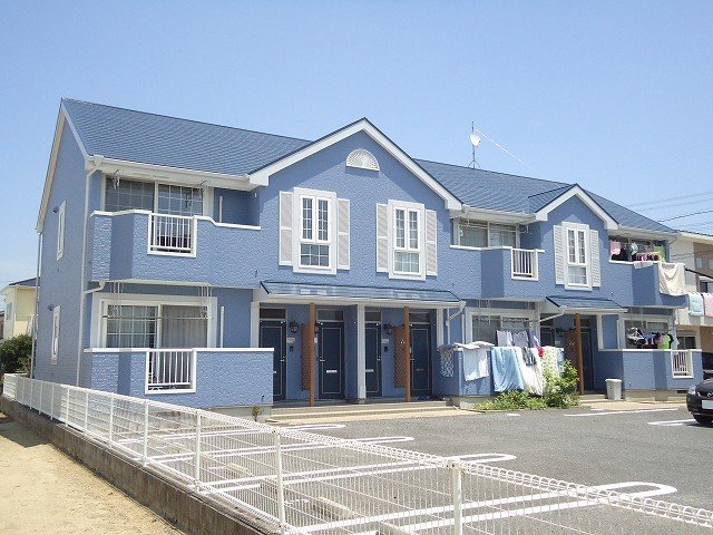 建物外観　落ち着いた雰囲気の外観です