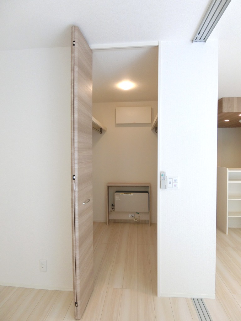 収納　ウォークインクローゼット