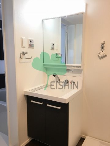 洗面設備　シンプルで使いやすい洗面台です！