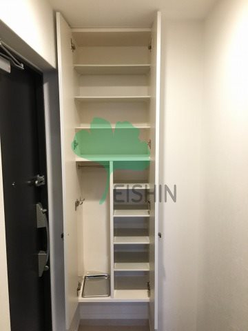 玄関　下駄箱もしっかりついてます！