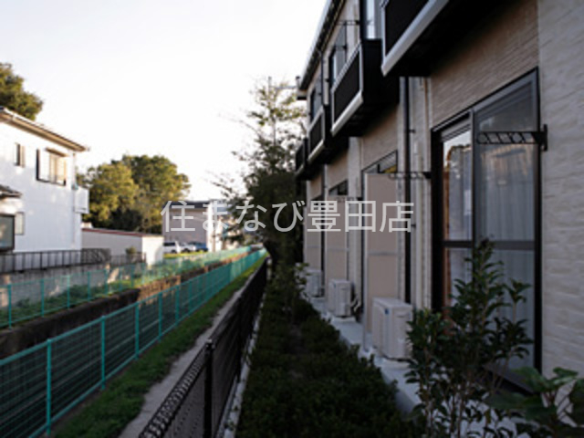 バルコニー　同型