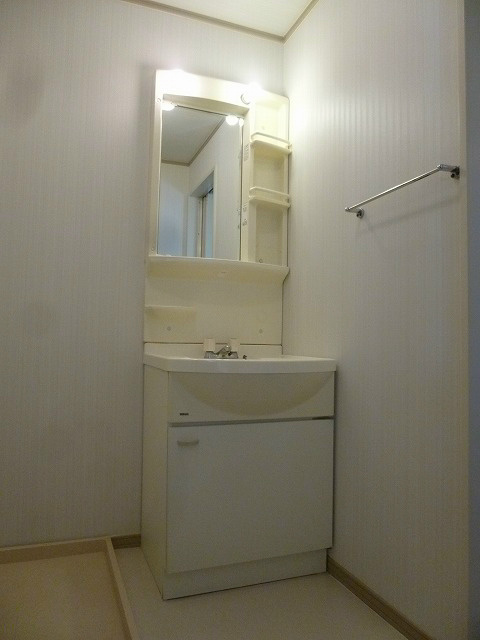 洗面設備　※写真は別号室です。ご参考下さい。